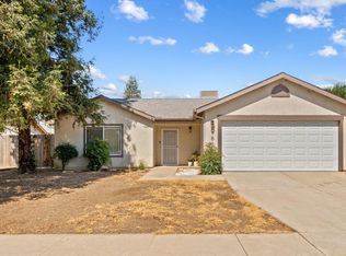 961 N Willsie St, Porterville, CA 93257