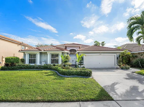 5696 Muirfield Village Circle, Lake Worth, FL 33463