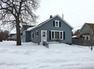 1406 S 11th St, Manitowoc, WI 54220