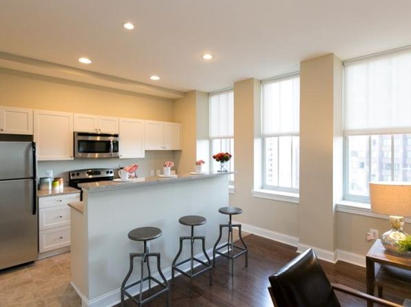 301 N Charles St APT 301