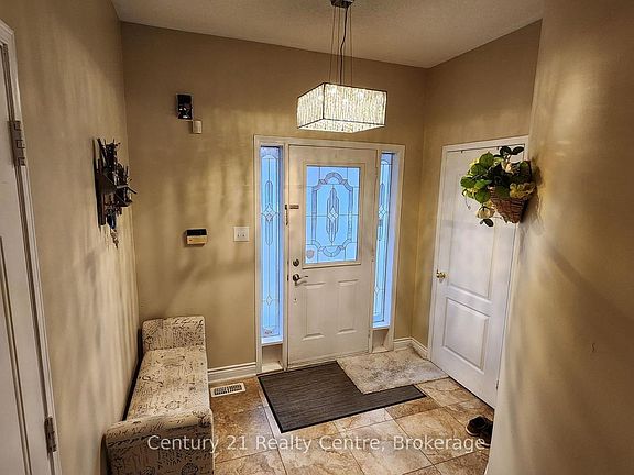 5th image of 17 Vermont Rd