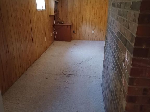 3rd image of 3856 Davis Ave #3
