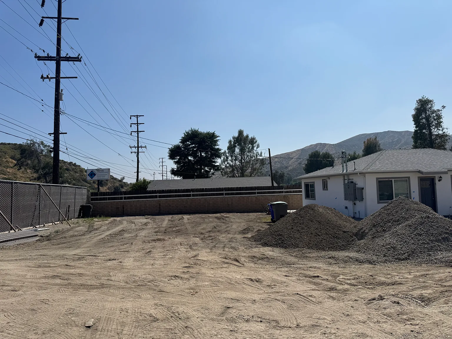 Sierra Hwy, Santa Clarita — Photo 2