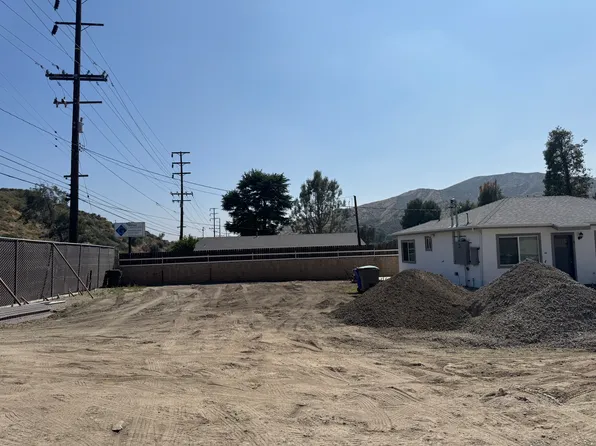 (undisclosed Address), Canyon Country, CA 91351