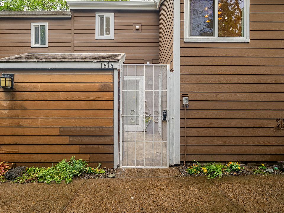 1st image of 1616 Village Park Pl