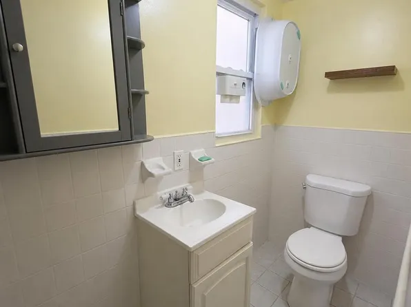 (undisclosed Address), Jamaica, NY 11435