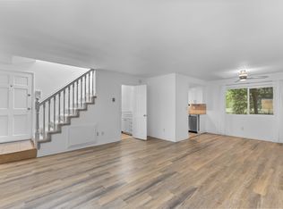 621 N Guadalupe Ave APT 3, Redondo Beach, CA 90277