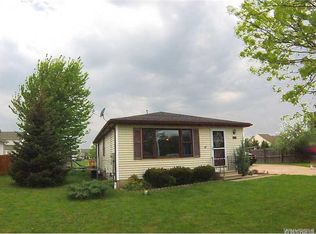 6290 Old Beattie Rd, Lockport, NY 14094