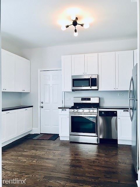 2nd image of 1115 E 61st St #3