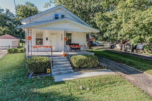 1st image of 4387 Oakwood Ave