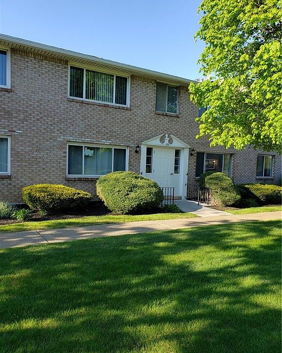 1st image of 165 Old Lyme Dr APT 7