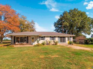 20214 Temperance Oak Rd, Rogersville, AL 35652