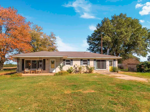 20214 Temperance Oak Rd, Rogersville, AL 35652