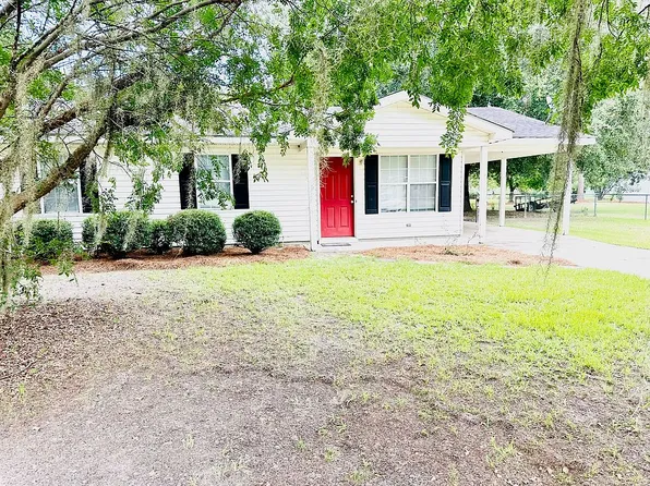 79 W Howell Dr, Lakeland, GA 31635