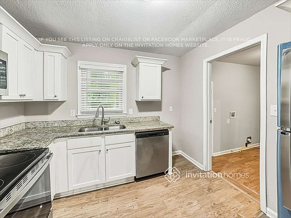 5th image of 3455 Leisure Ln