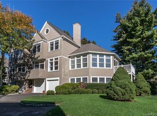 940 S Pine Creek Rd #940, Fairfield, CT 06824