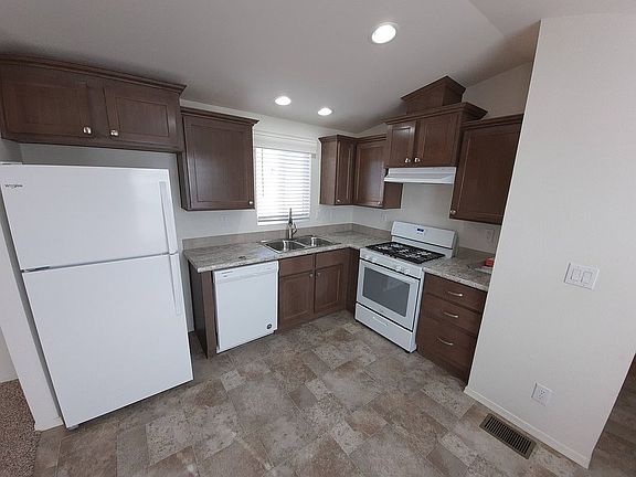 5th image of 16225 N Cave Creek Rd #31