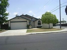 Home for Sale in Bakersfield, California $109,900