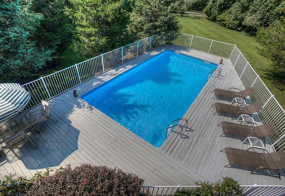 1st image of 151 Edgemere Dr