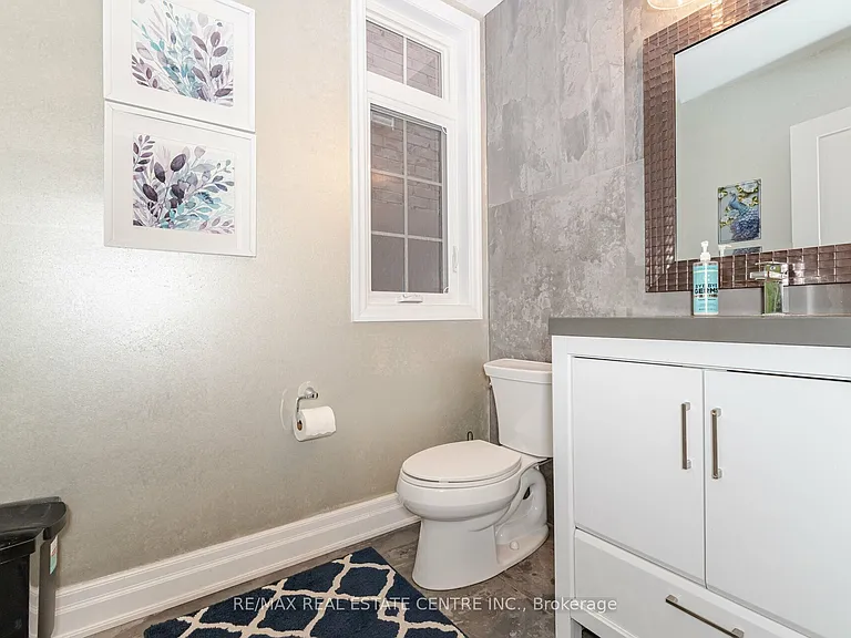 34 Alex Campbell Cres — Photo 16