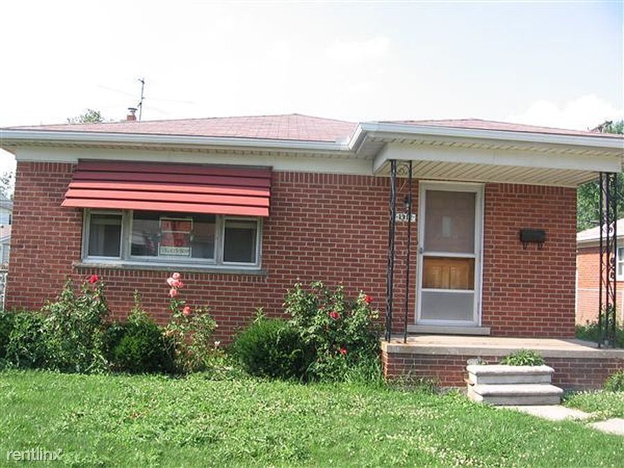 1st image of 1312 Merrill Ave