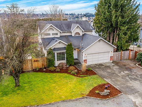 2nd image of 616 118th Ave NE