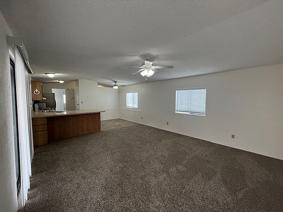 3rd image of 3136 Lake Dr