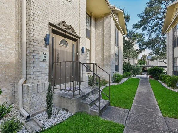 165 W RAMPART DR #305, San Antonio, TX 78216