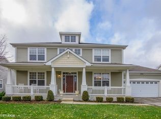 206 Atwell St, Elgin, IL 60124