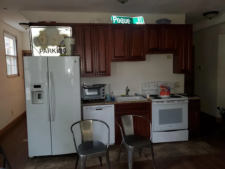 2514 Clark Ave #3 — Photo 8