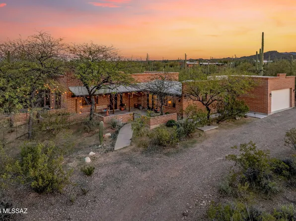 7055 W Ina Rd, Tucson, AZ 85743