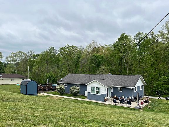5th image of 10 Dogwood Dr