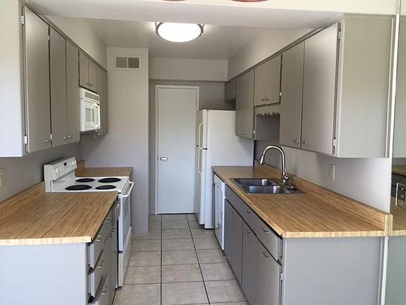 4th image of 4901 N 73rd St