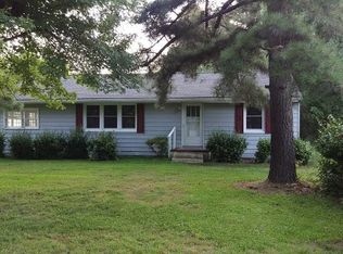 421 Rolando Dr, Colonial Beach, VA 22443