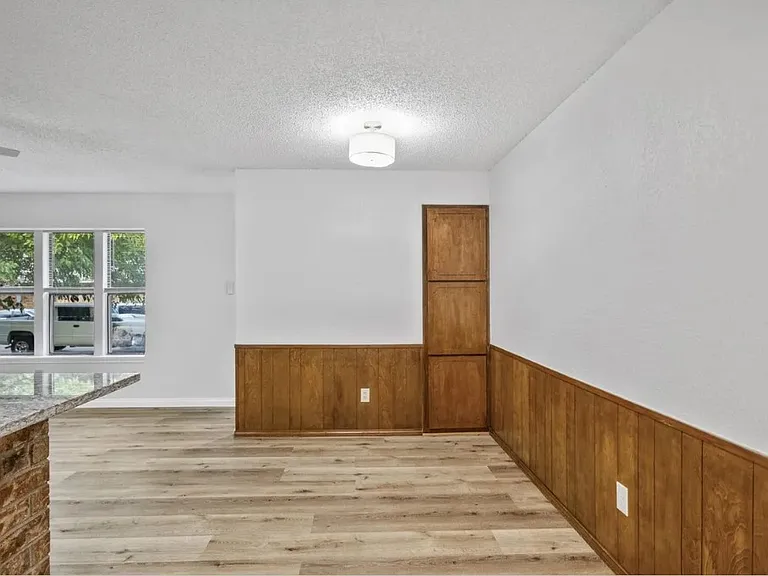 1824 Family Cir — Photo 8