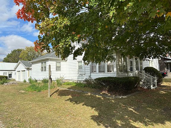 2nd image of 205 W Harrison St