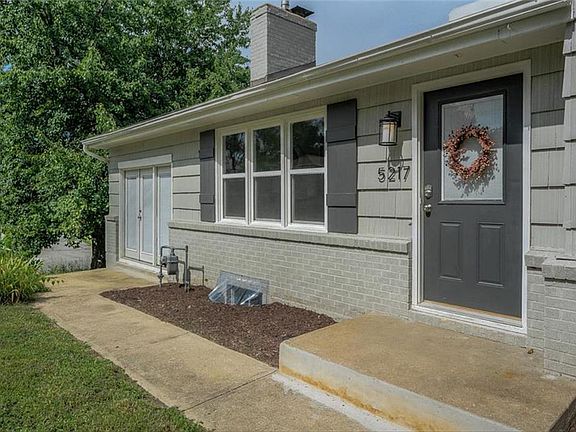 3rd image of 5217 Elm Pl