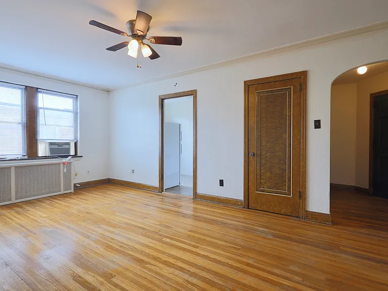 Apartments On Academy — Photo 35