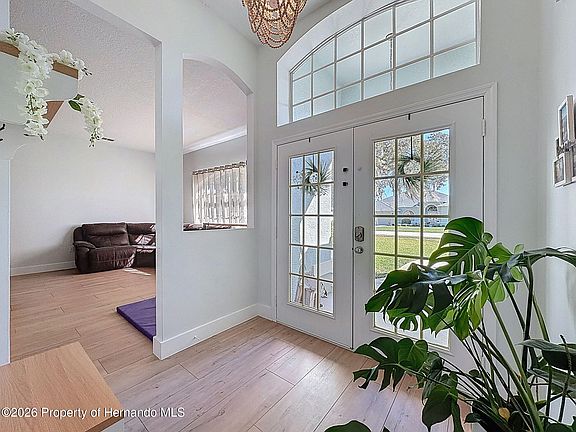 3rd image of 3365 Indian River St