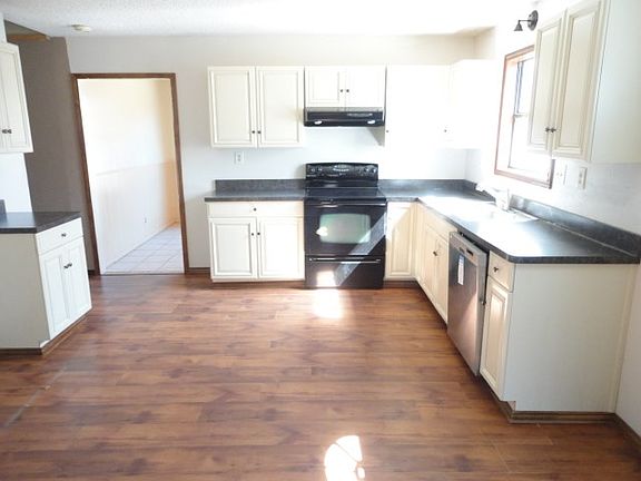 2nd image of 416 County Road 111