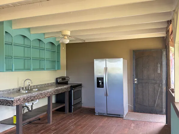 (undisclosed Address), Paia, HI 96779