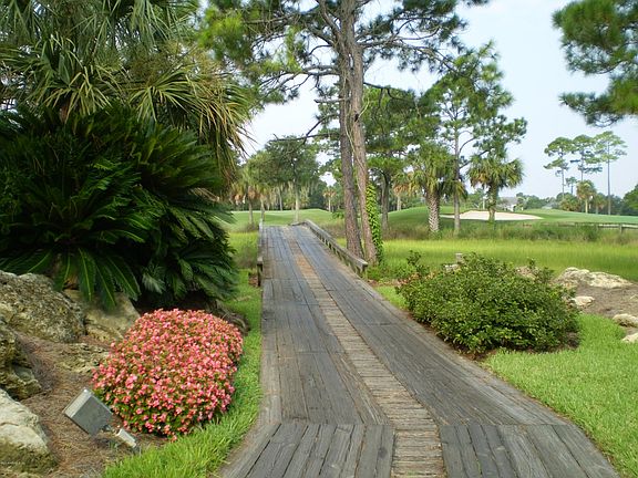 3rd image of 9707 Oak Hammock Trl