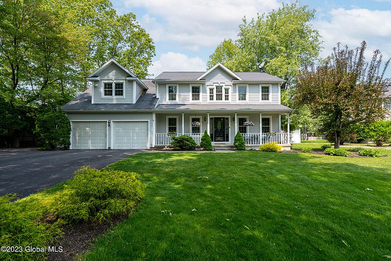 2nd image of 4 Bristol Ct