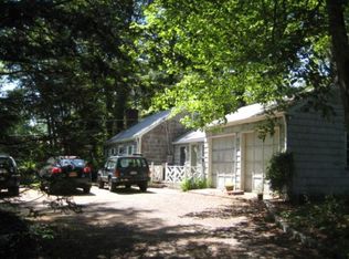 11 Mary Ln, Greenvale, NY 11548