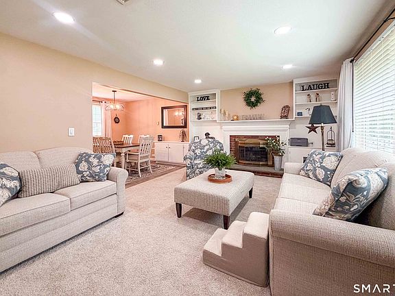 4th image of 141 Sandy Lane