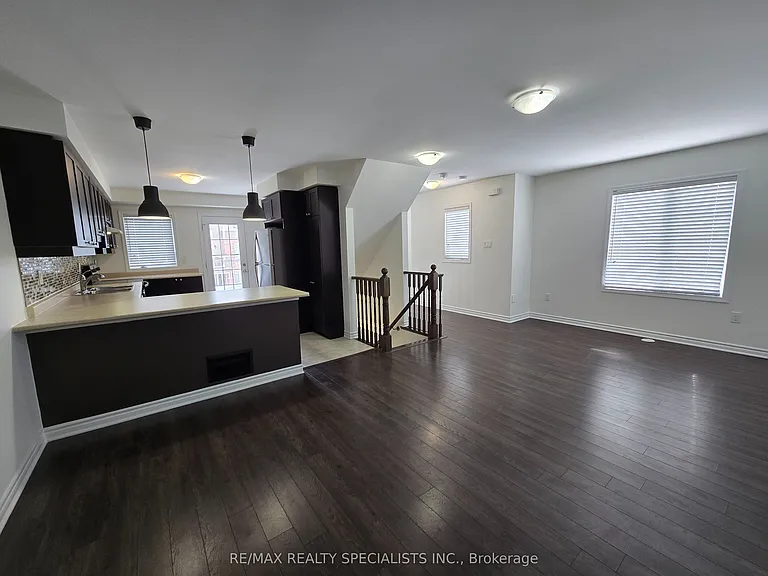261 Casson Point — Photo 6