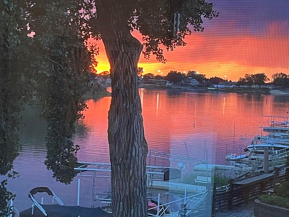 2nd image of 361 Lakeshore Dr