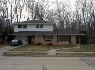 1420 N 21st St, Manitowoc, WI 54220