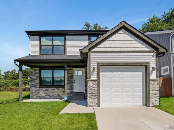 1755 E George Ave, Hazel Park, MI 48030