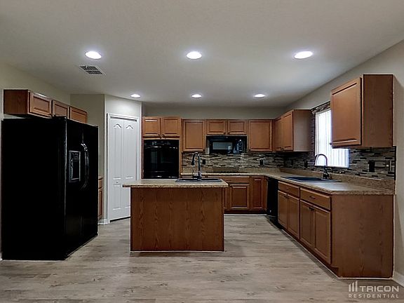 4th image of 616 Del Pilar Dr